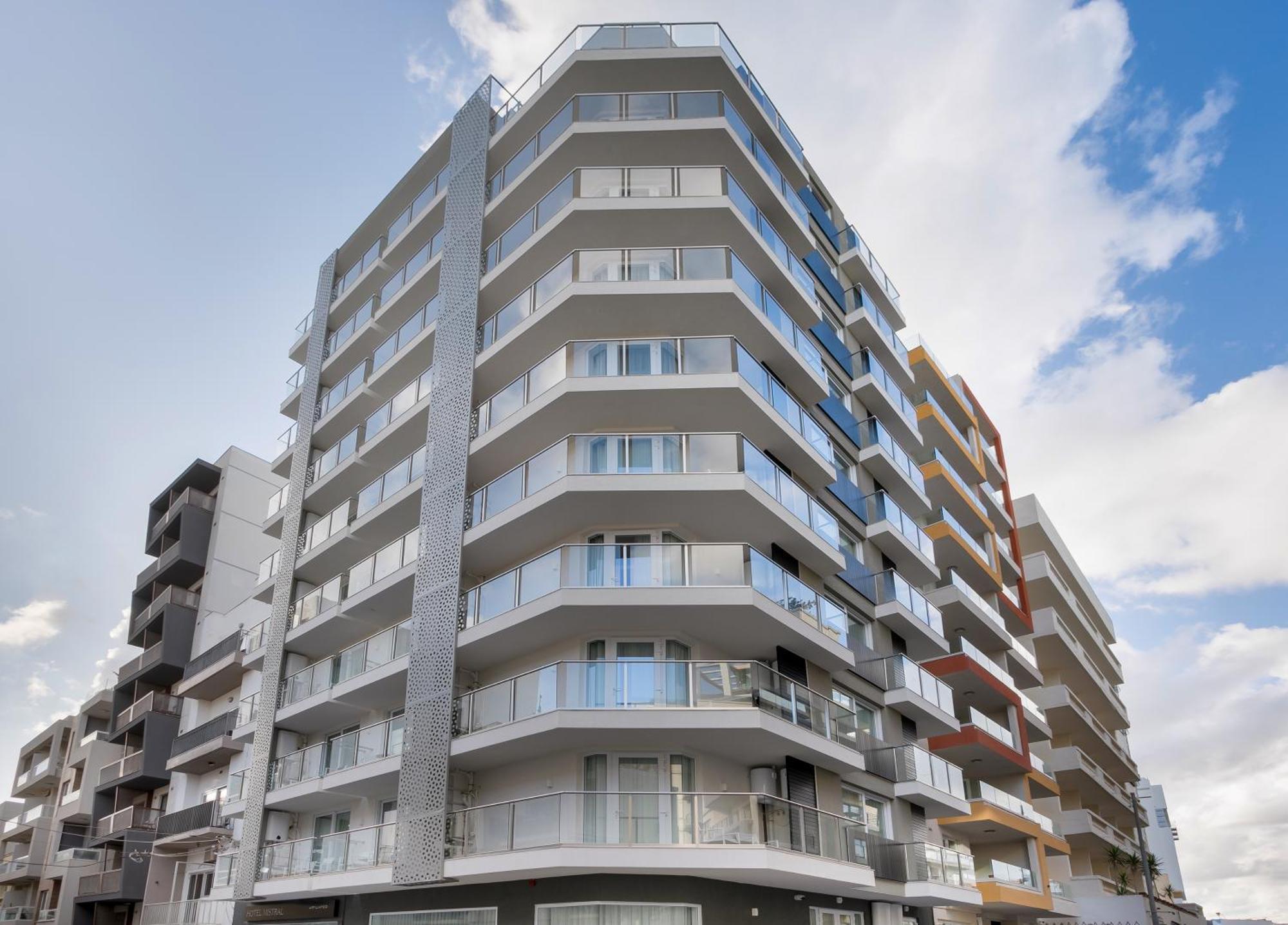 Hotel Mistral St Julian'S, Affiliated By Melia Сент Джулианс Экстерьер фото