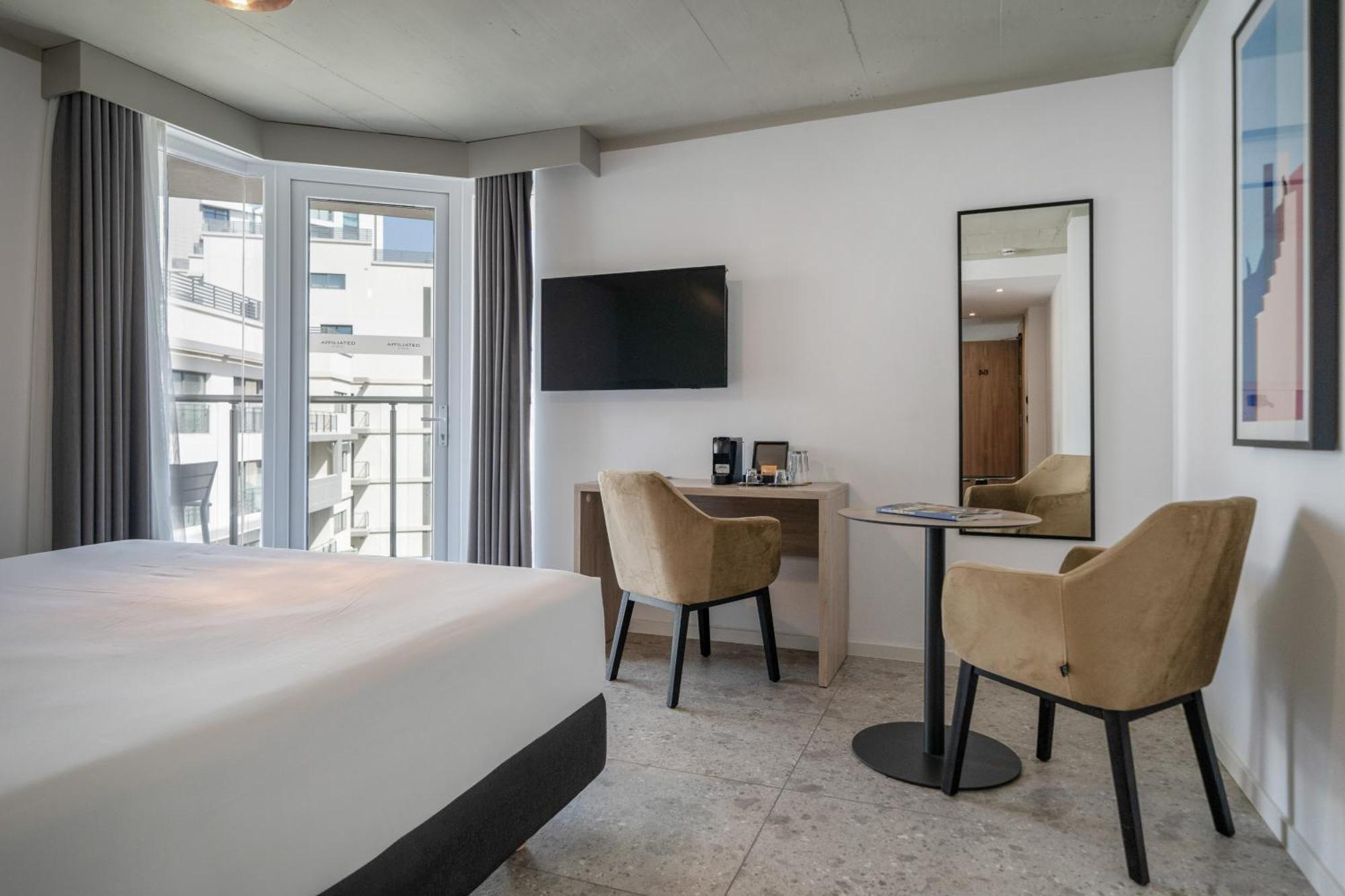 Hotel Mistral St Julian'S, Affiliated By Melia Сент Джулианс Экстерьер фото