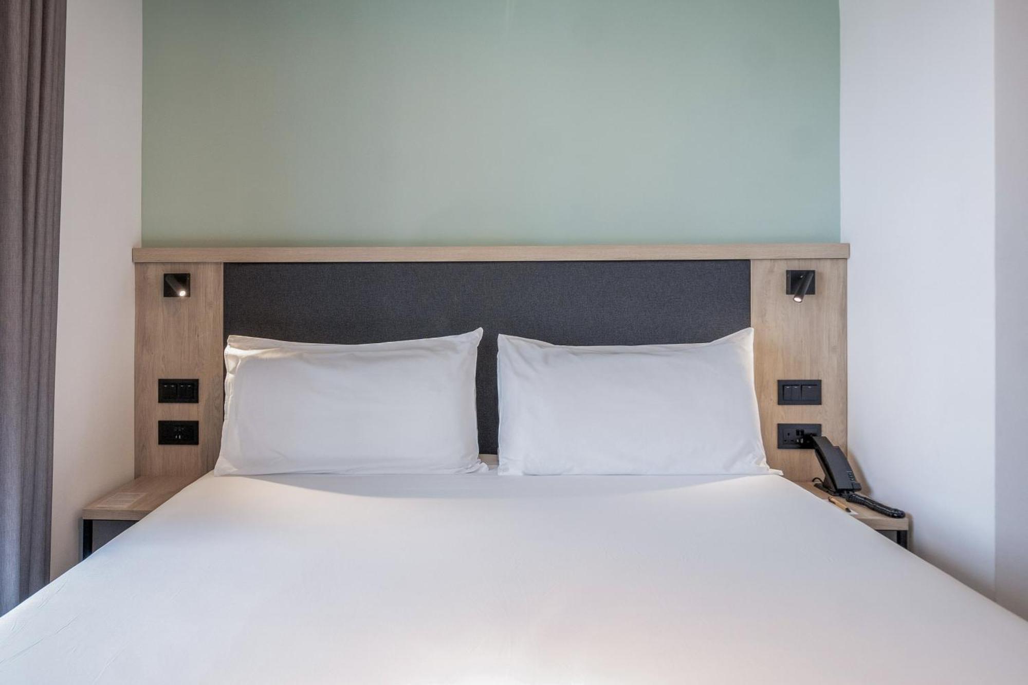 Hotel Mistral St Julian'S, Affiliated By Melia Сент Джулианс Экстерьер фото